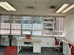 North Bridge Centre (D7), Office #604754571